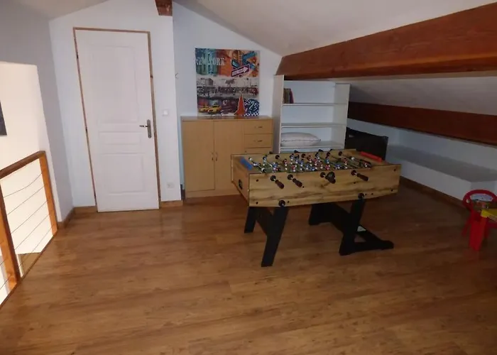 Les Glycines-villa Climatisée-piscine-bbq-parking Clermont-lʼHérault