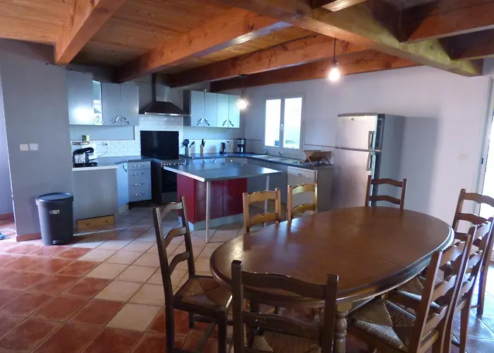 Villa Les Glycines-villa Climatisée-piscine-bbq-parking Clermont-lʼHérault
