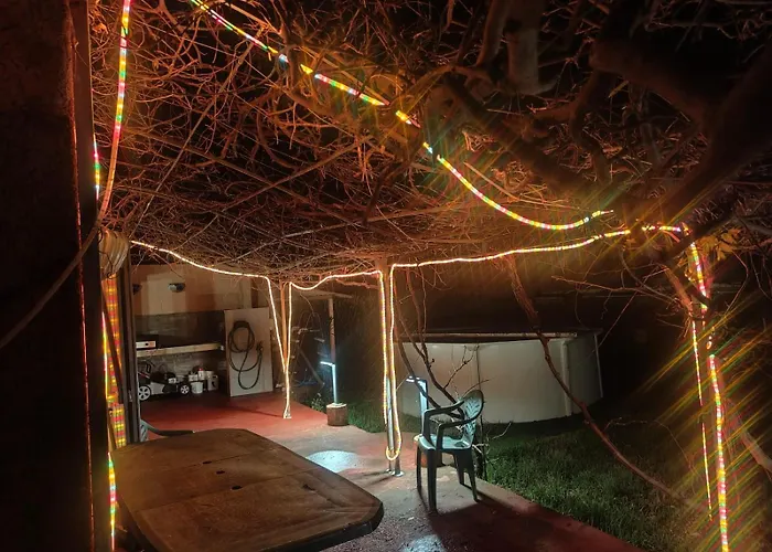 Les Glycines-villa Climatisée-piscine-bbq-parking Villa *